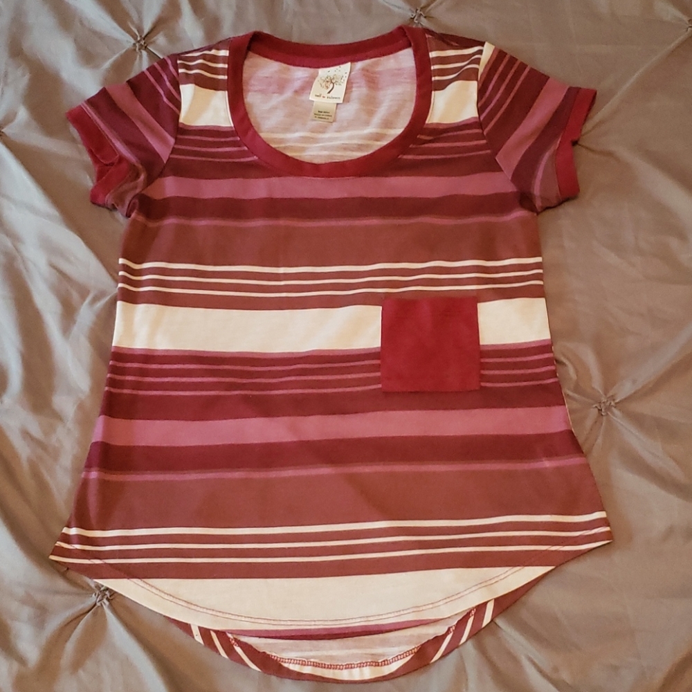 🔴 2 for $10 Self Esteem Maroon & Cream Stripe Tee